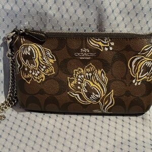 COACH Black/Brown Tulip Wristlet w/ Silver Tone Chain Strap